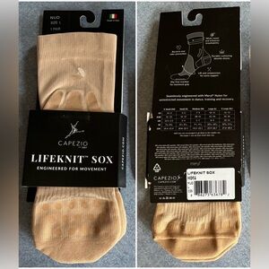 Capezio Lifeknit Sox dance socks size large, color nude (brand new)